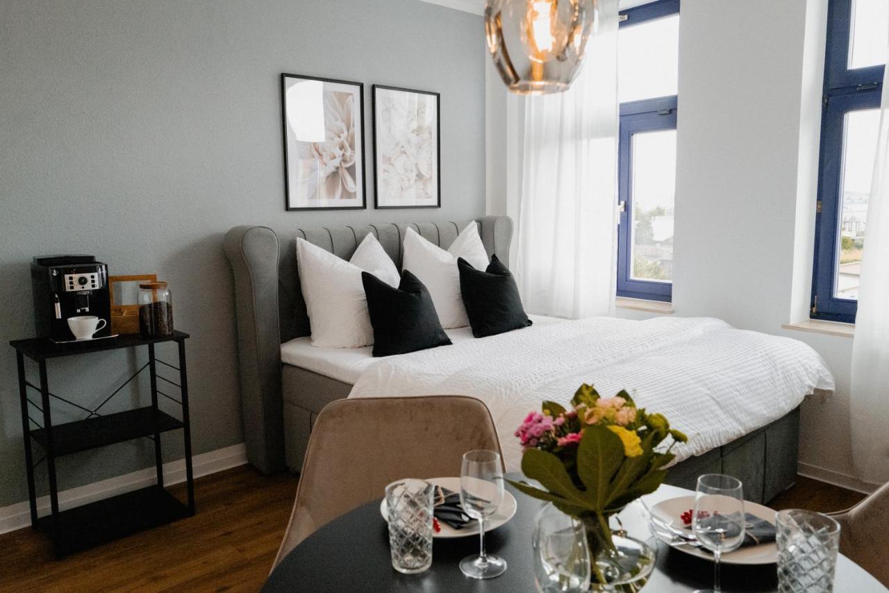 Apartment Designoase Fuer 3 Mit Blick Auf Den Wismarer Hafen